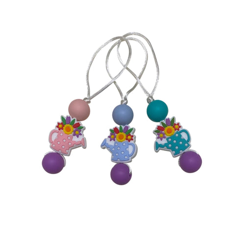 Watering Can zipper pull